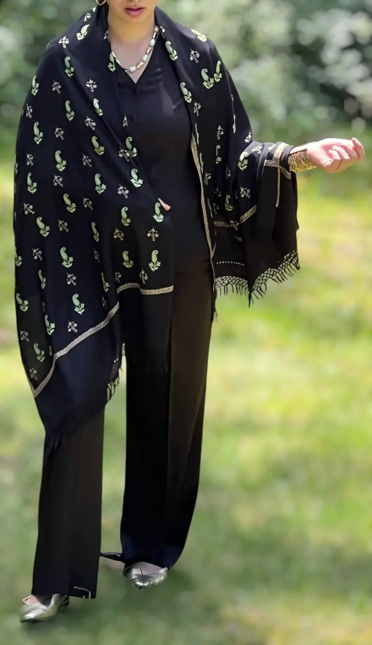 Limited Edition Black and Green Paisley Wool Shawl