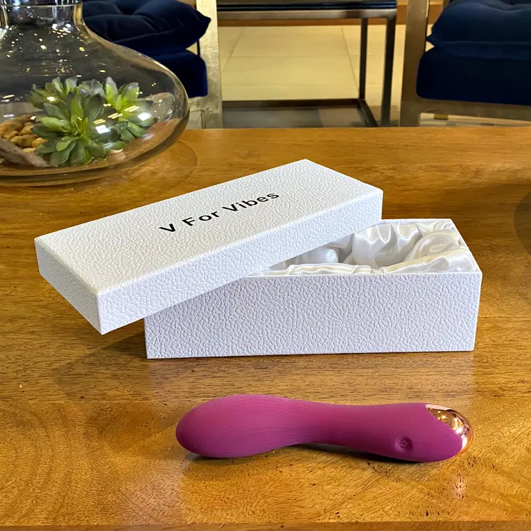 Victoria - The Discreet Personal Vibrator