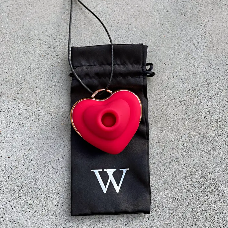 Fama: The Ultimate Symbol of Love and Pleasure - Vibrating Heart Necklace.