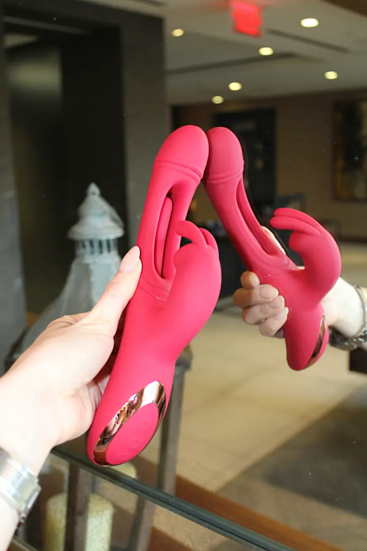 Bora Rabbit Tapping G-spot Vibrator