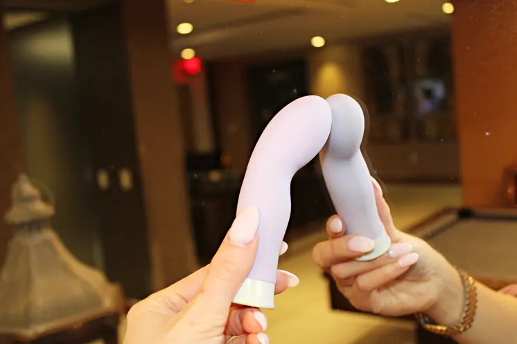 Anna Perenna - The G-spot Massager