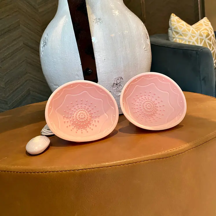 Camenae - The High-End Nipple Toy