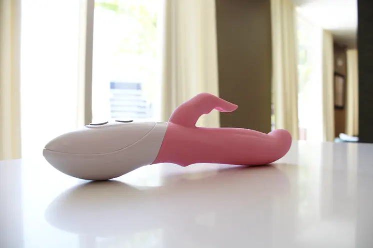 Mana Genita - Premium Rabbit Massager