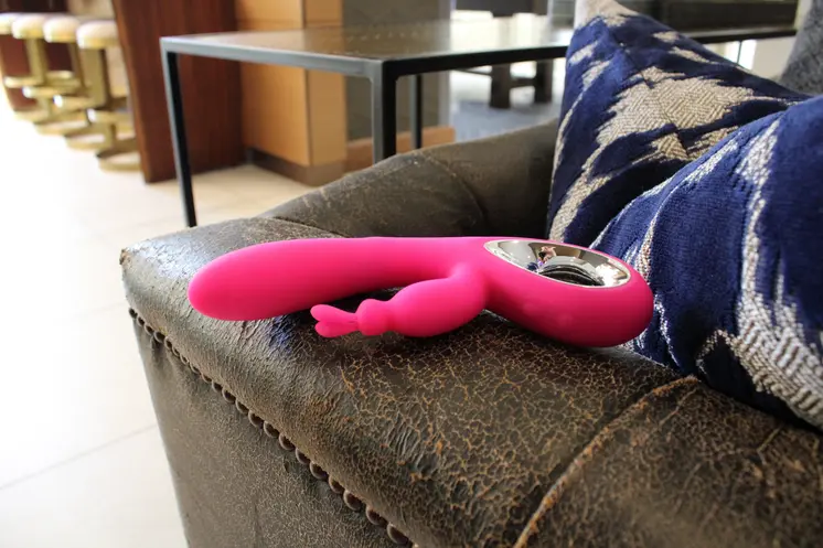 Larunda - The Rabbit Vibrating Toy