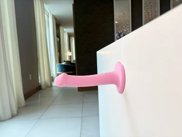 Psyche – The Perfect Blend of Elegance and Power in a Small Pink Dildo