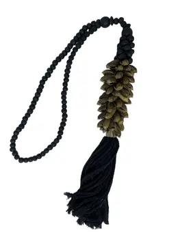 Brown Shell Curtain Hanger Or Door With Bohemian Style