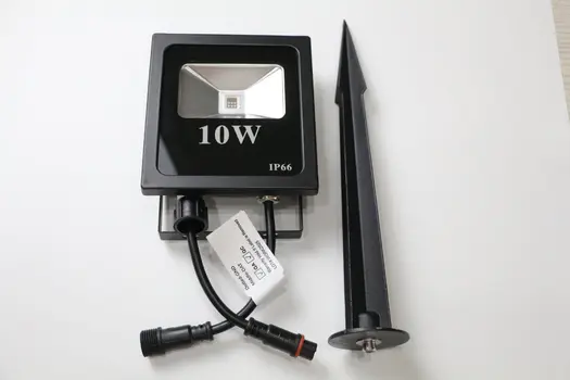 Flood Light/ 12V/ Xconnect