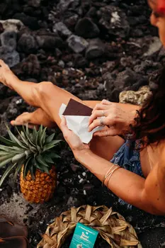Kuleana Rum 71% Hawaiian Cacao Dark Chocolate with Hawaiian Vanilla