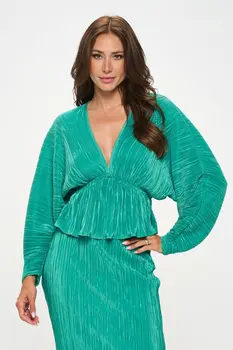 Plisse V neck Top with Balloon Dolman Sleeve
