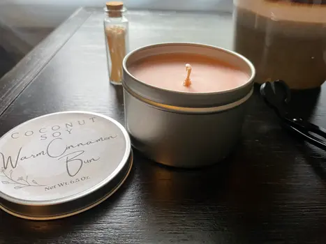 Warm Cinnamon BunTin